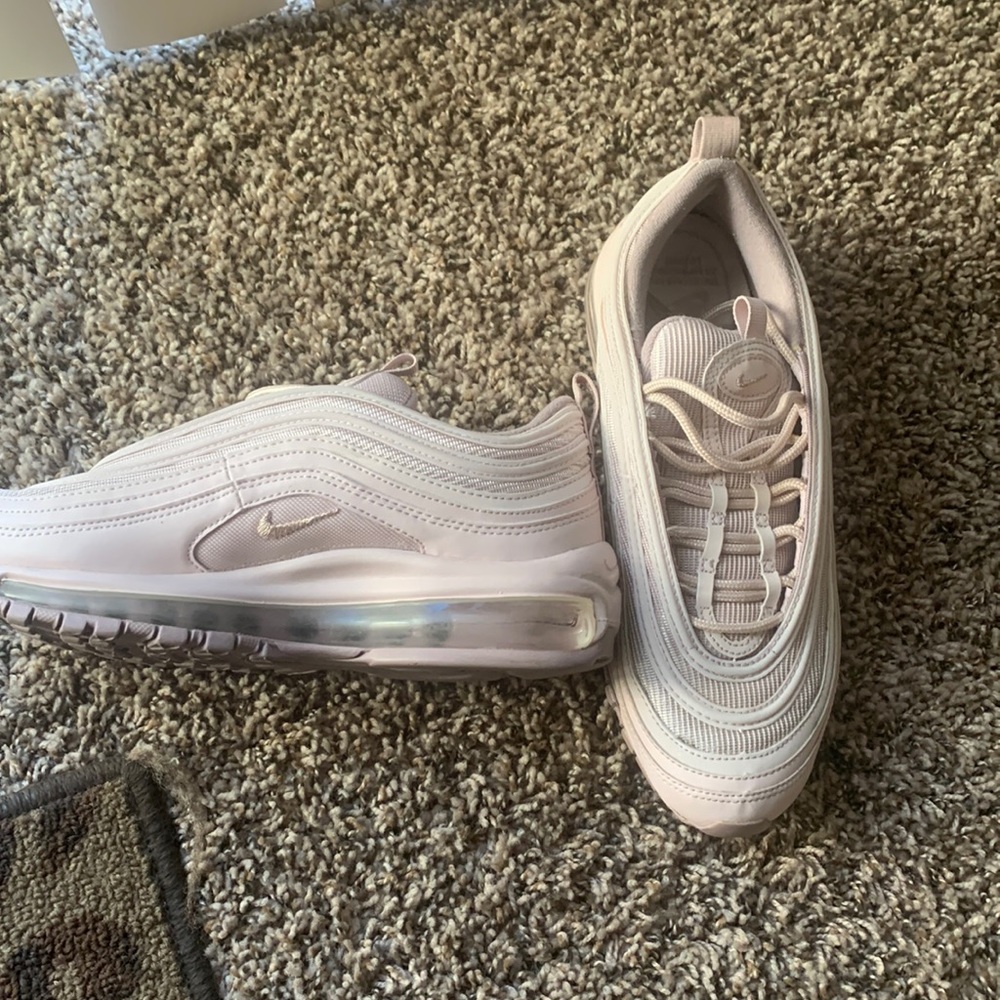 Pink Nike Air Max